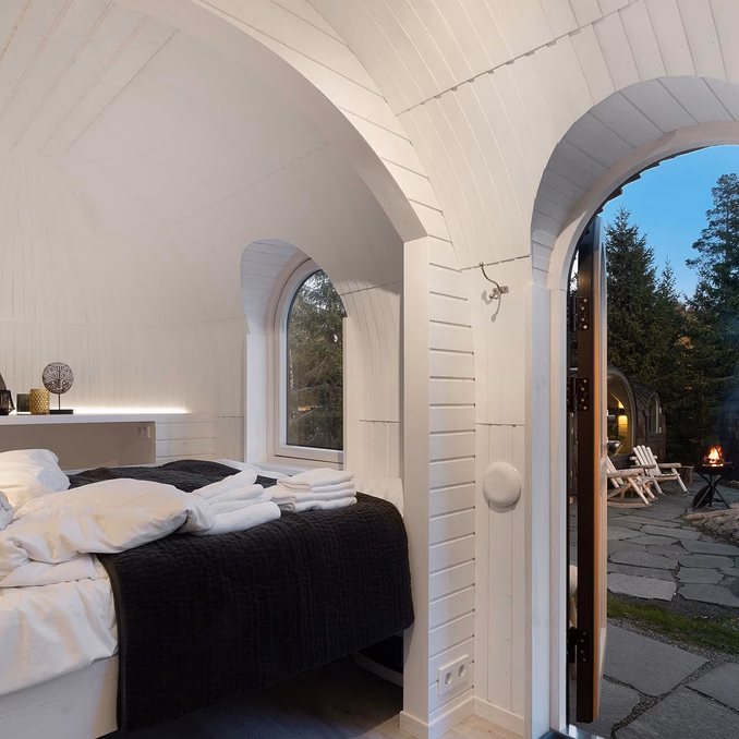 Overnatting i Igloohut