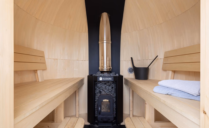 Overnatting i Igloohut