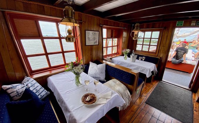 Fjordcruise med rekebuffet