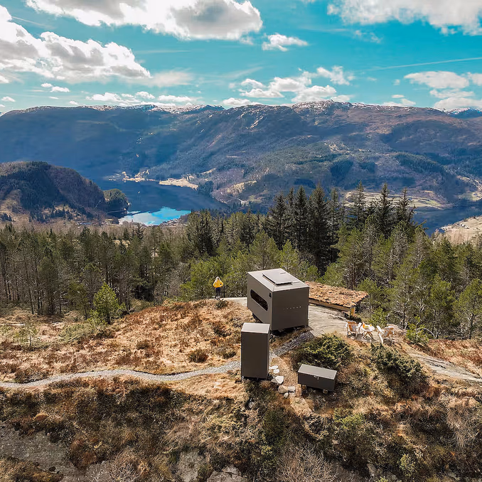 Storehesten Panorama Birdbox