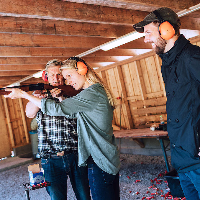 Leirdueskyting for to