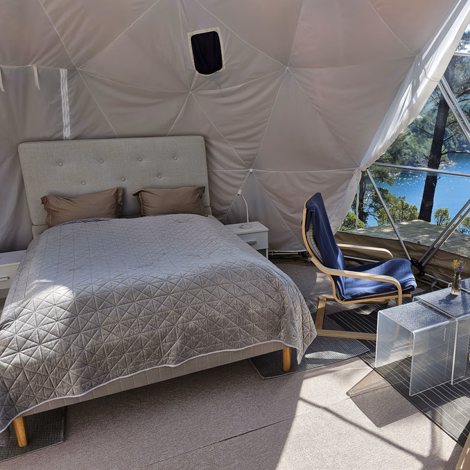 Dome, jacuzzi & sauna