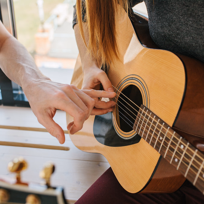 Lær å spille gitar