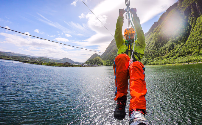Via Ferrata og Zipline