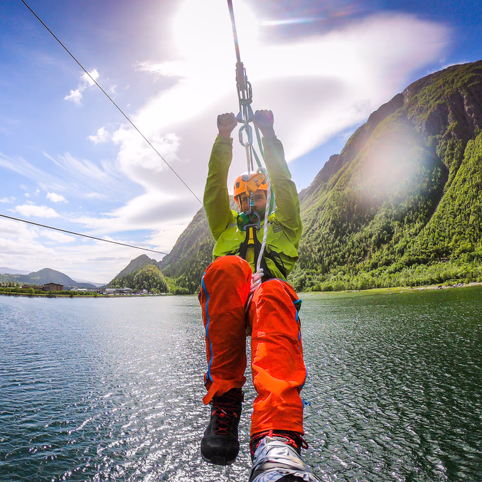 Via Ferrata og Zipline
