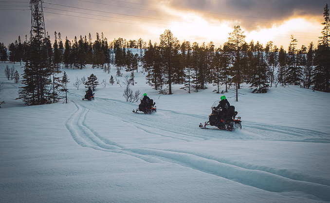 Snøscootersafari heldag