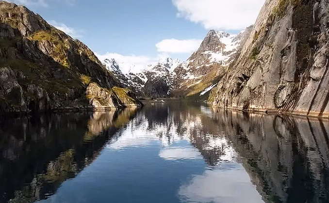 Into the Trollfjord