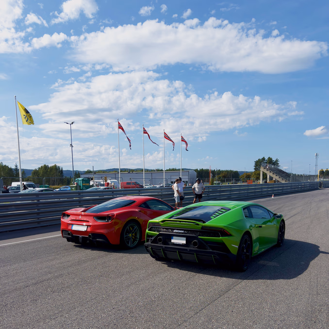 Kjør Lamborghini på racerbane