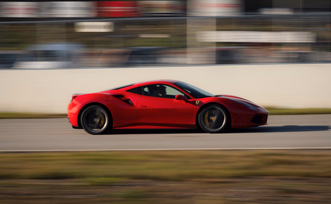Kjør Ferrari på racerbane
