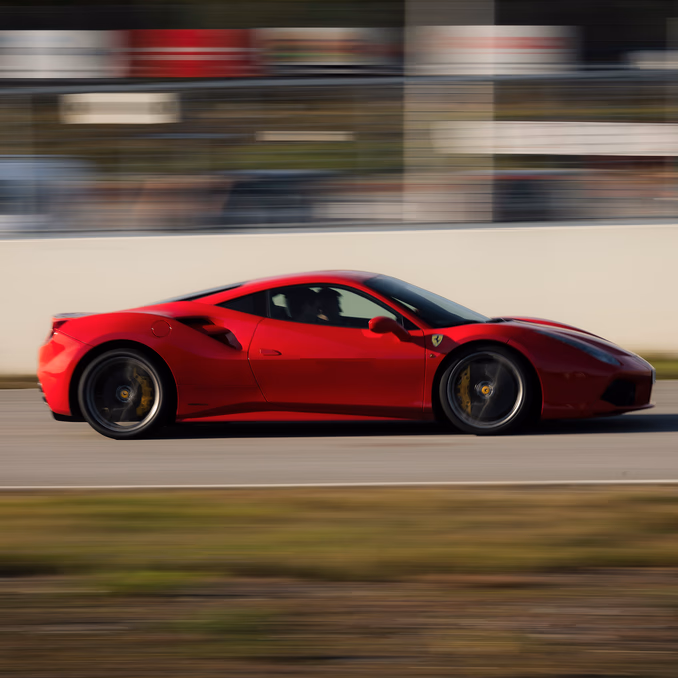 Kjør Ferrari på racerbane