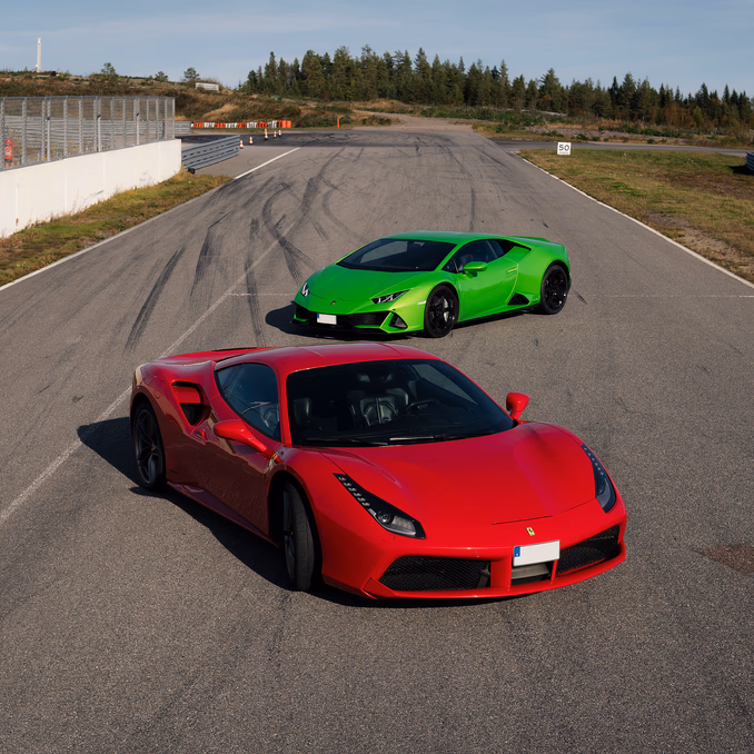 Kjør Lamborghini & Ferrari på racerbane