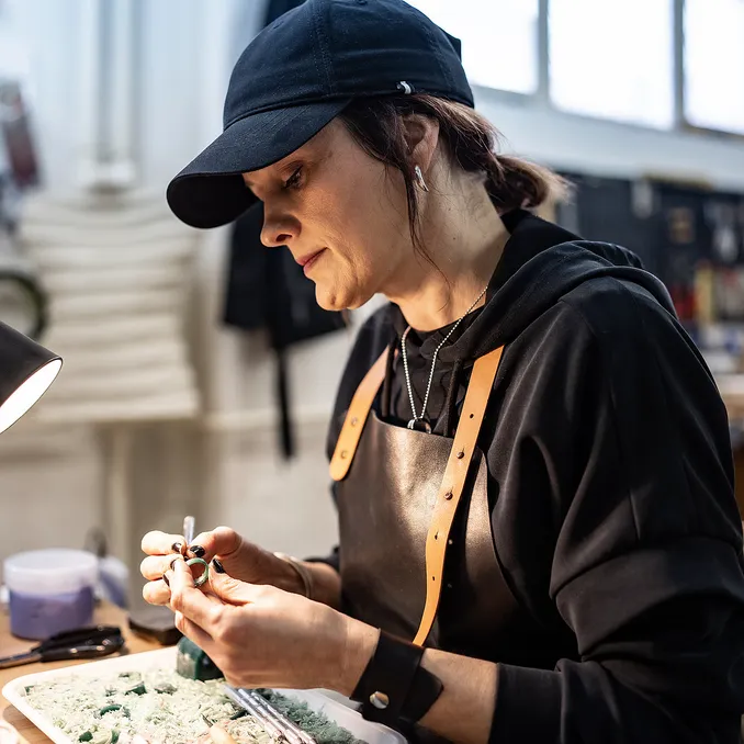 Smykkekurs i å lage egne smykker