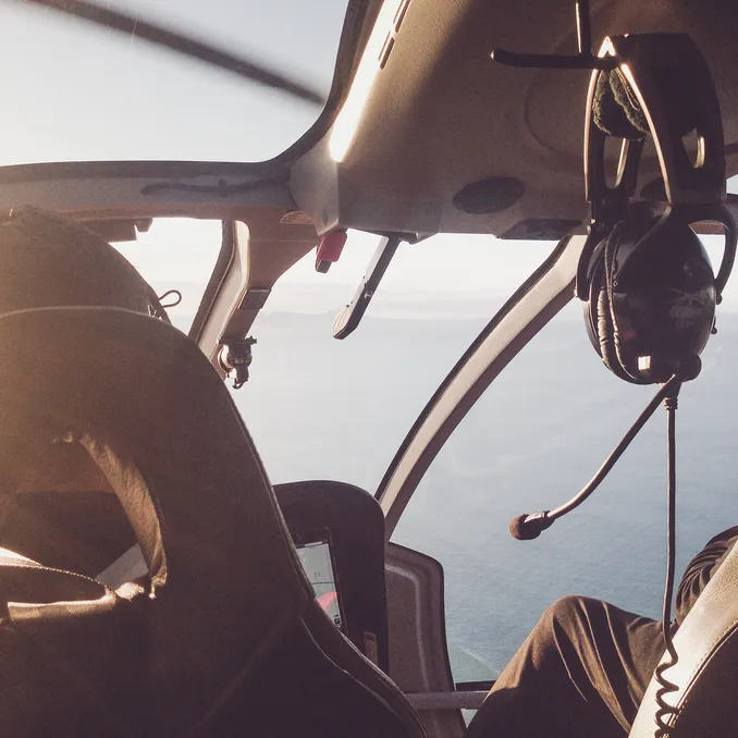 Introduksjon til helikopterflyging for tre