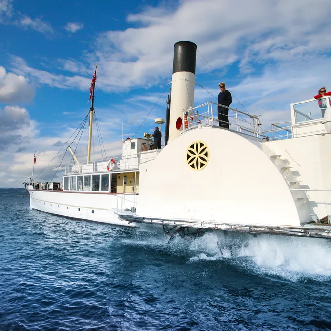 Hjuldamper med middag