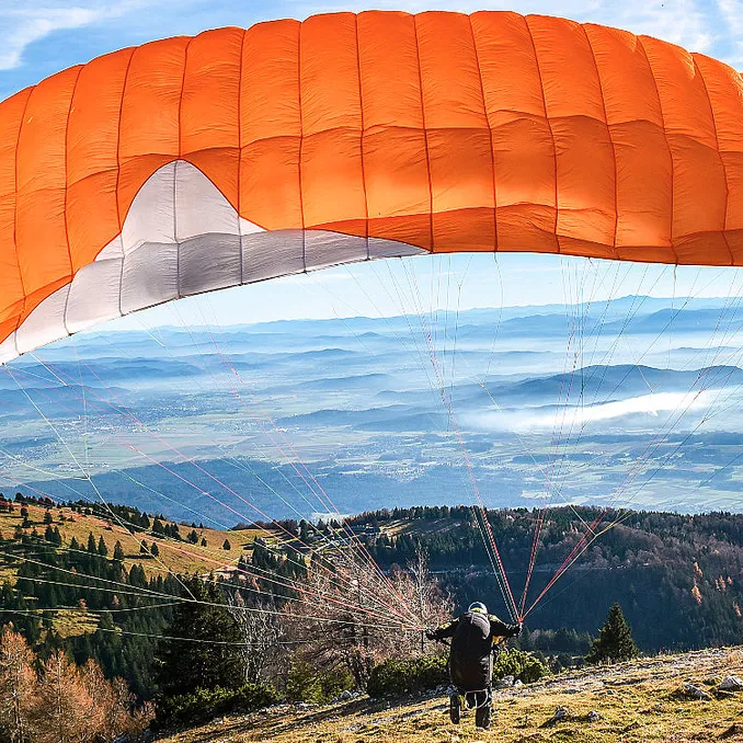 Paragliding tandem