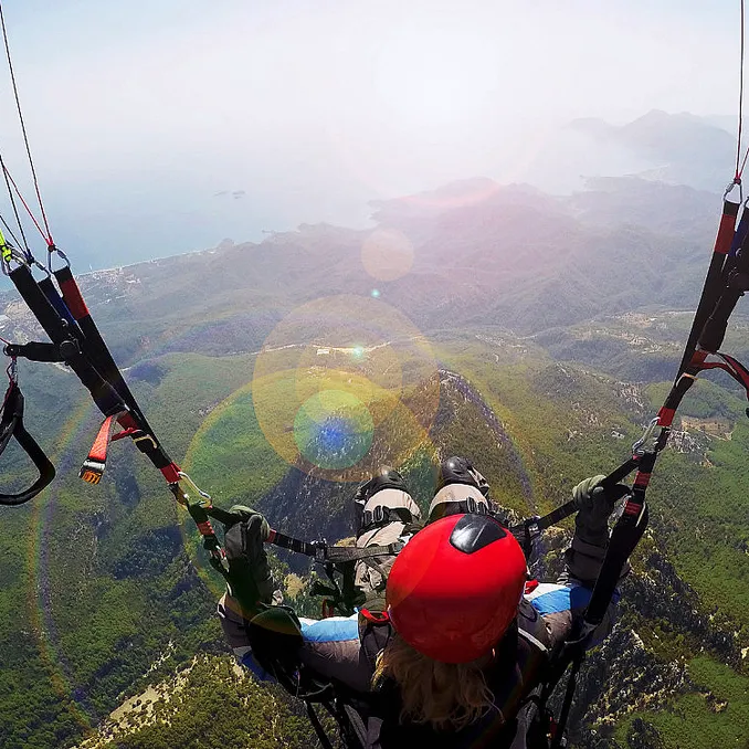 Paragliding tandem