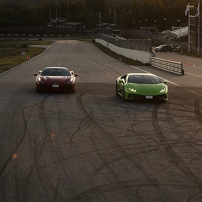 Kjør Lamborghini & Ferrari på racerbane