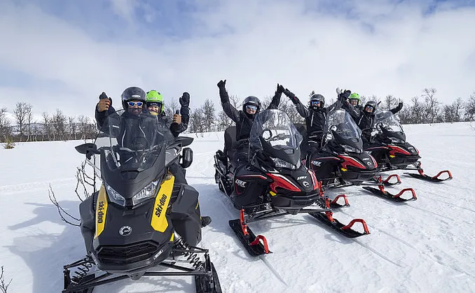 Snøscootersafari for to heldag