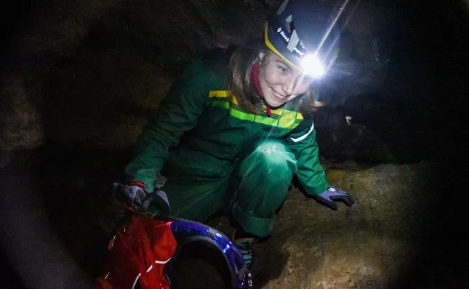 Grottetur i Øyfjellgrotta