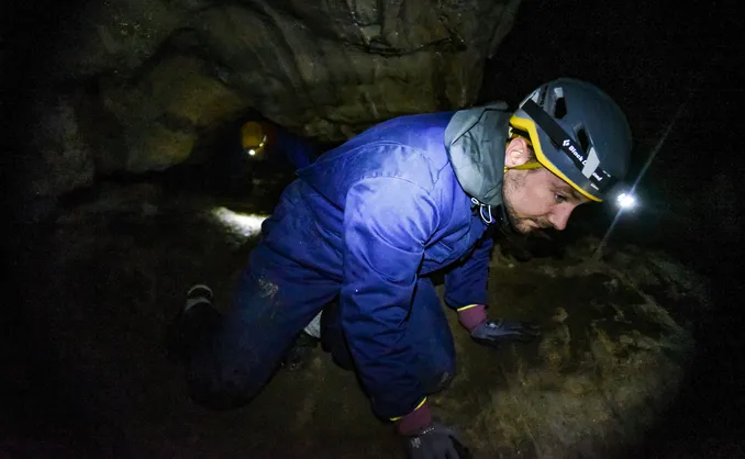 Grottetur i Øyfjellgrotta