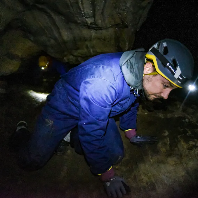 Grottetur i Øyfjellgrotta