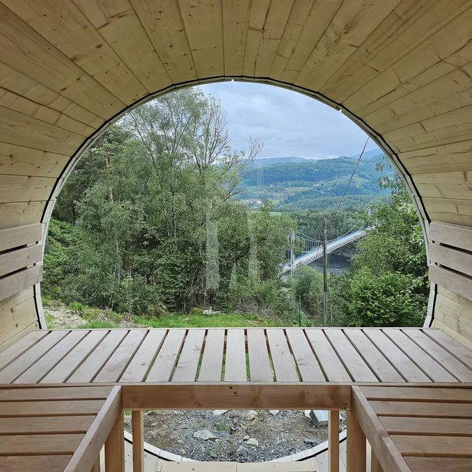 Dome, jacuzzi & sauna
