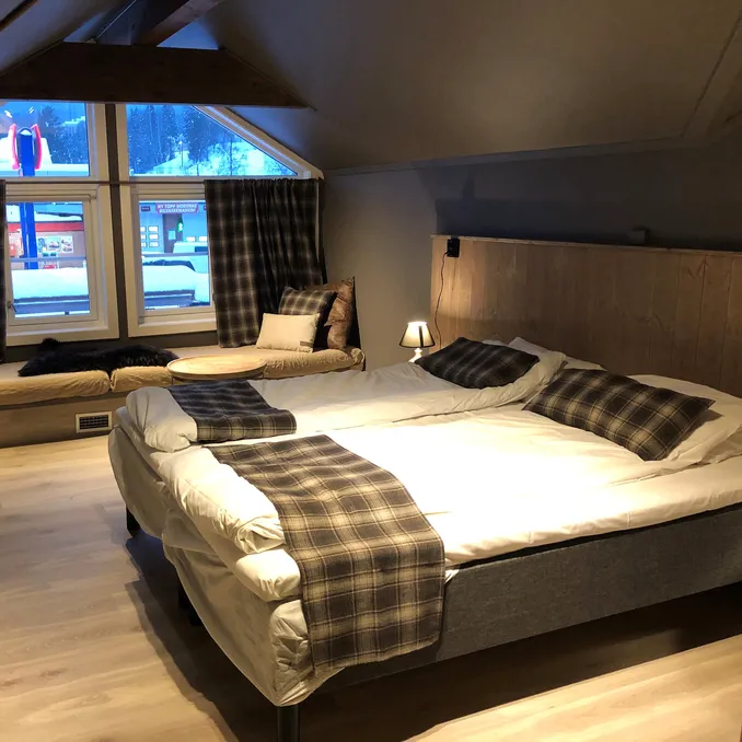 Overnatting, dresin, treretters og ølsmaking