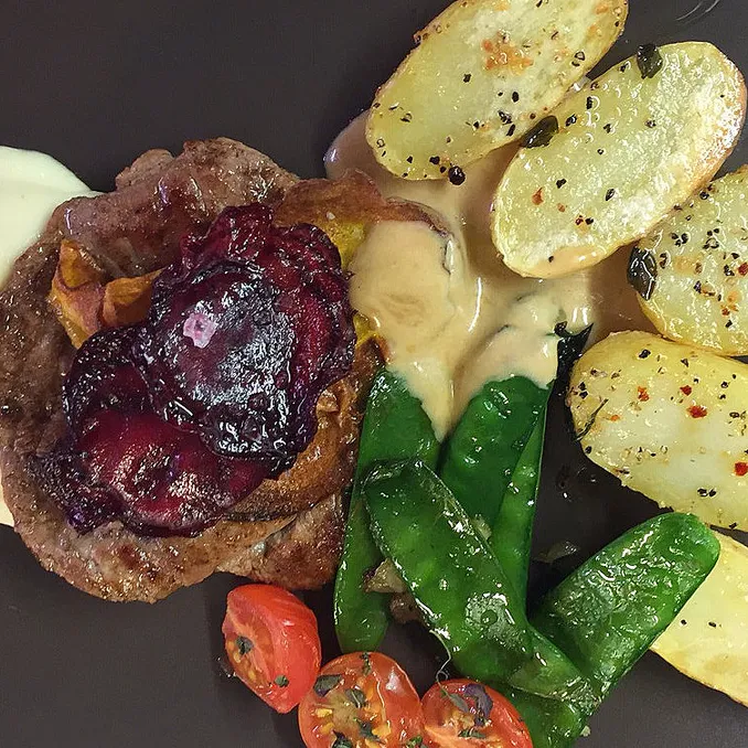 Overnatting, dresin, treretters og ølsmaking