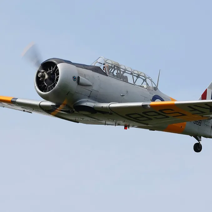 Flytur med Harvard veteranfly