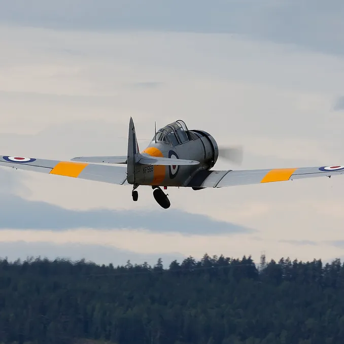 Flytur med Harvard veteranfly
