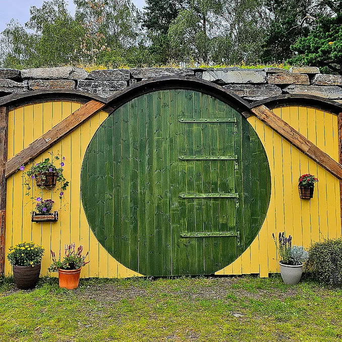 Hobbit Cabin