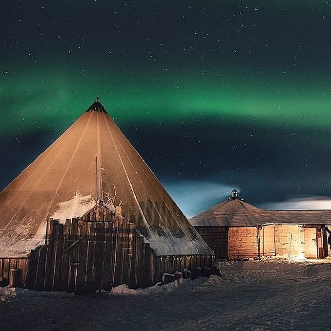 Reinsdyrsafari med middag og nordlys