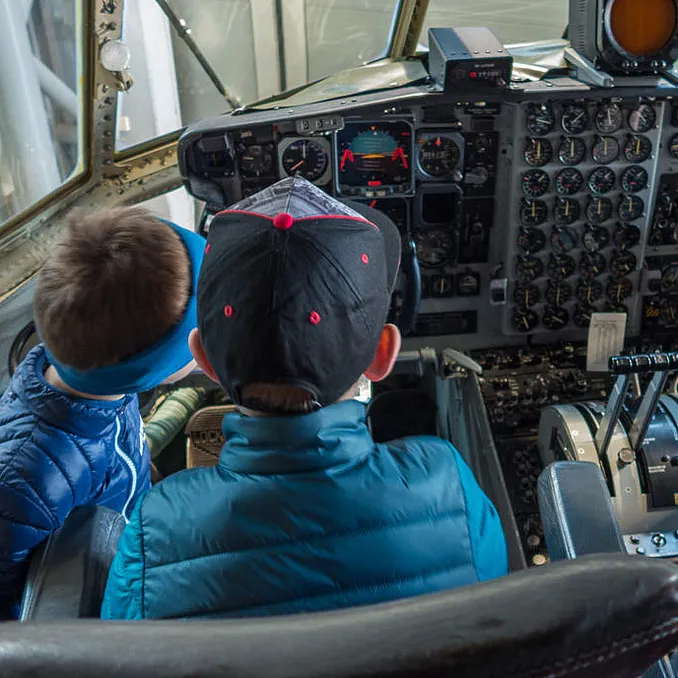 Forsvarets flysamling for to