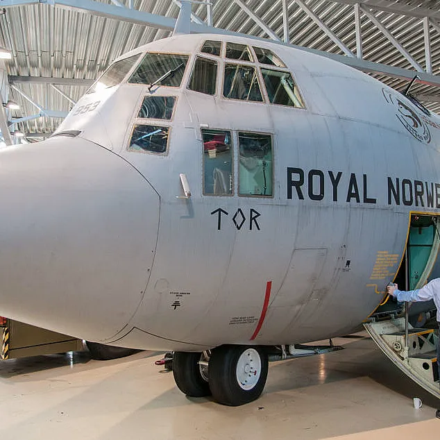 Forsvarets flysamling for to