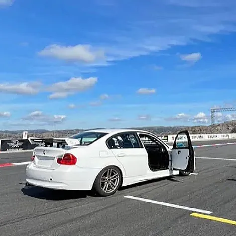 Kjør BMW på racerbane