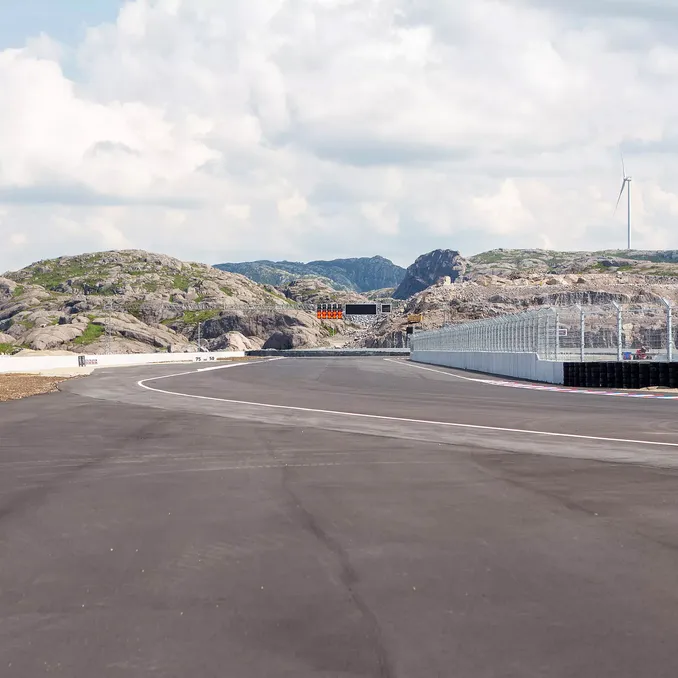 Kjør BMW på racerbane