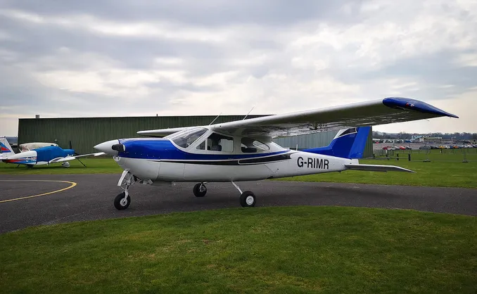 Rundflyging og introduksjonstur deluxe