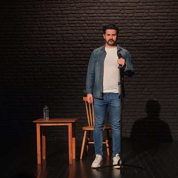 Stand Up-kveld for to