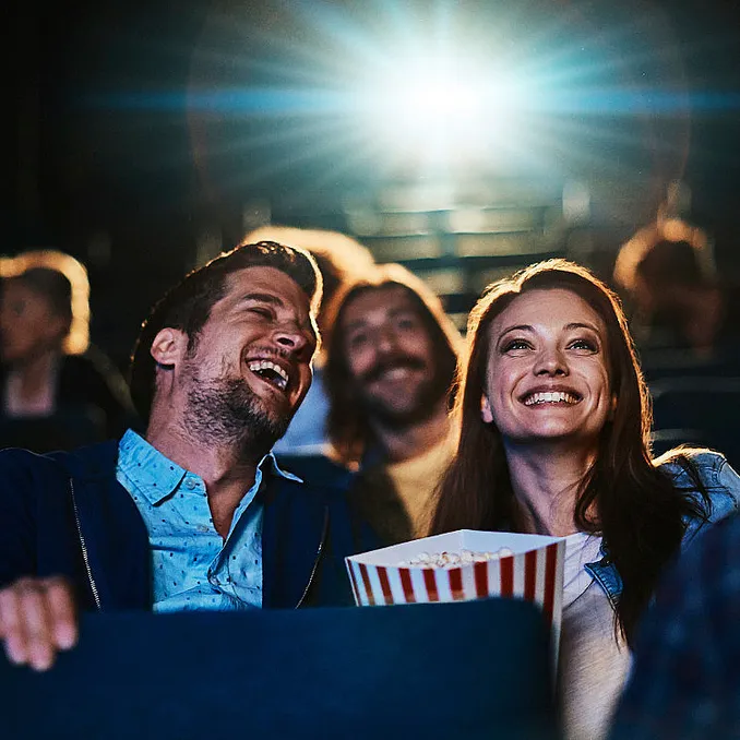 Kinodate med popcorn og brus