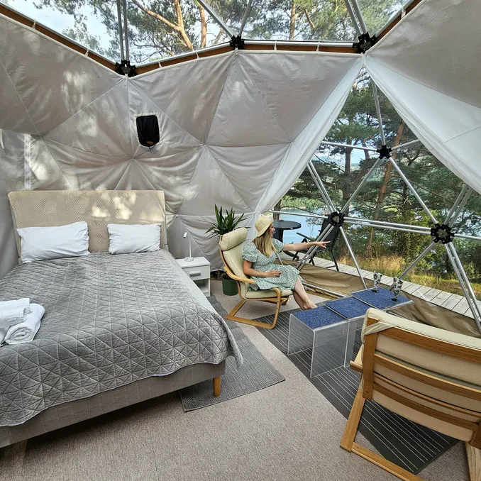 Dome, jacuzzi & sauna