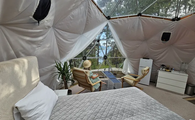 Dome, jacuzzi & sauna