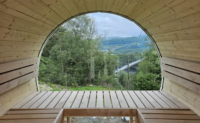 Dome, jacuzzi & sauna