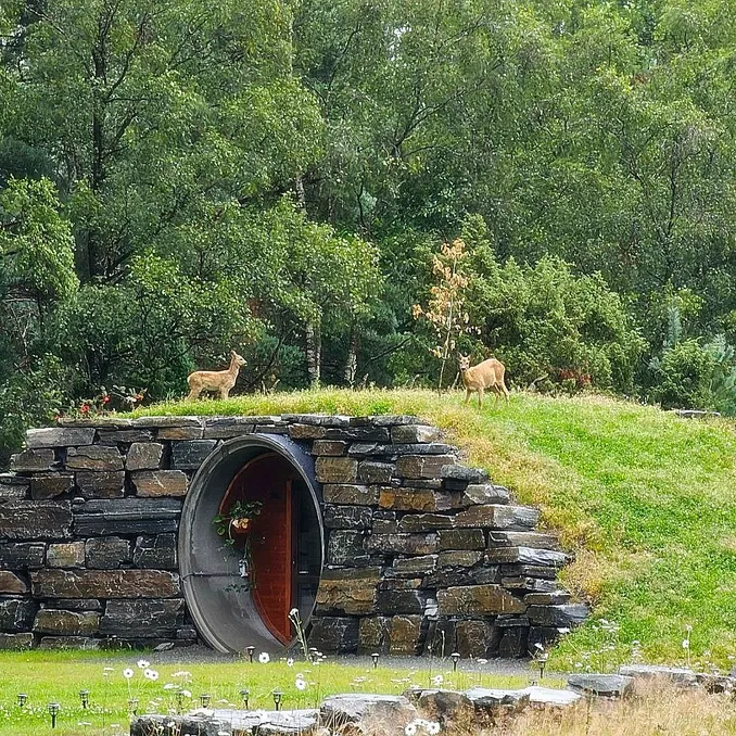 Hobbit Cabin