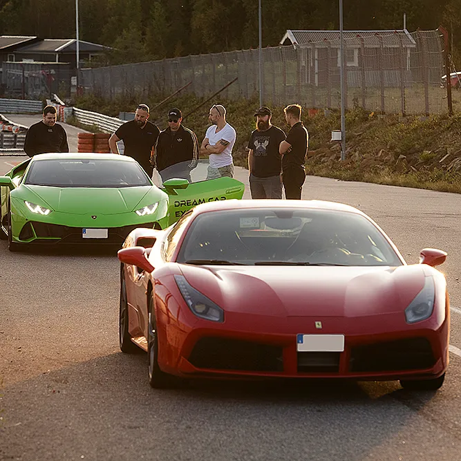 Kjør Lamborghini & Ferrari på racerbane