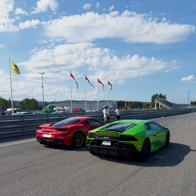 Kjør Lamborghini på racerbane