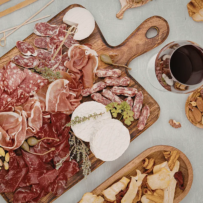 Vinsmaking med ost og spekemat