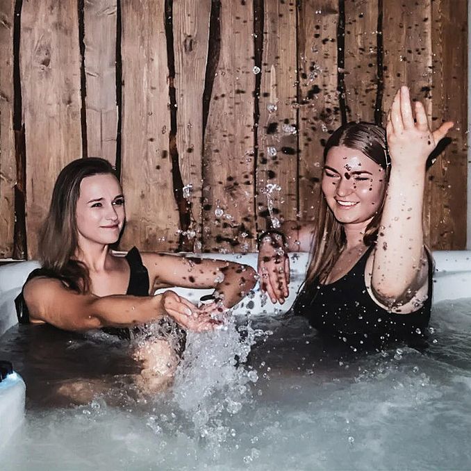 Spa, jacuzzi, badstue & kroppsskrubb
