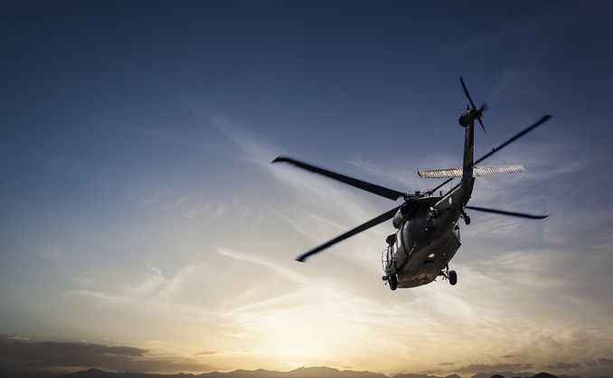 Introduksjon til helikopterflyging