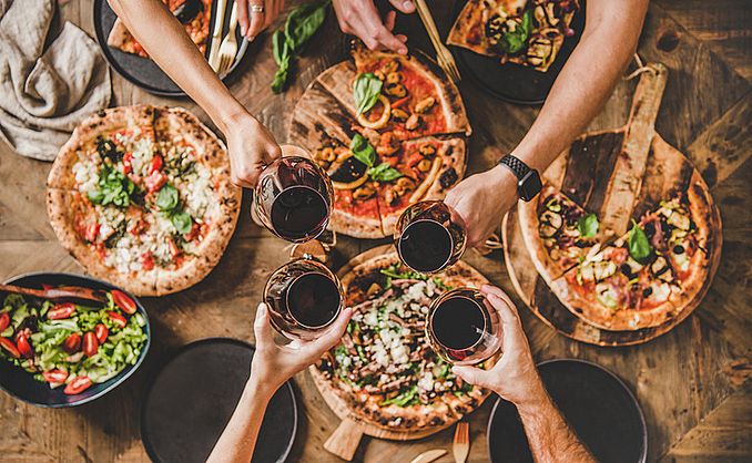 Italiensk pizza og vin for to