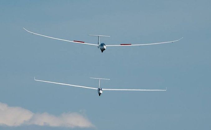 Opplev akrobatikk i seilfly